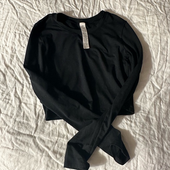 ALO Yoga Black Long Sleeve Top - Picture 2 of 4